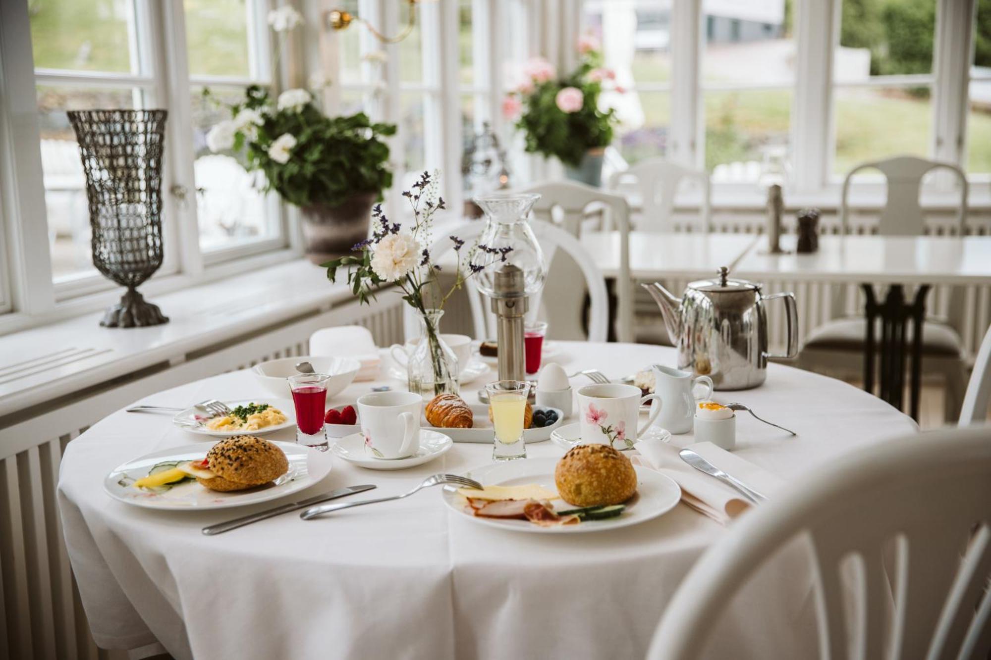 Hotel Rusthallargarden Арилд Экстерьер фото
